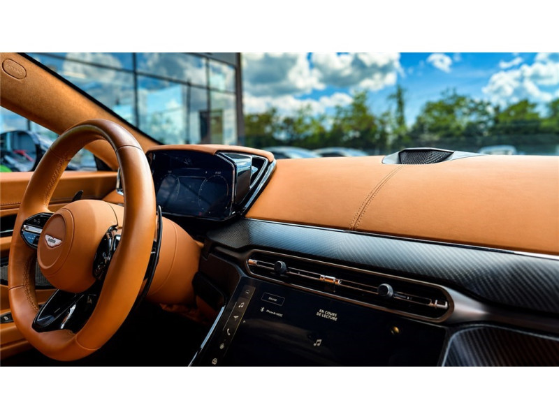 ASTON MARTIN VANTAGE COUPE  V8 510 CH BVA8 de 2024 avec 17 978 km | Occasion proche Lyon