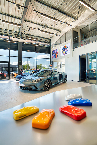 Showroom McLaren chez Symbol Cars